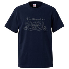すみっコぐらしTシャツ（ざっそうとようせいのお花畑）